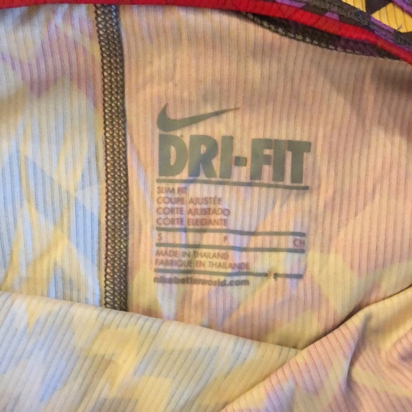 Nike Racerback Tank tip - Picture 5 of 5